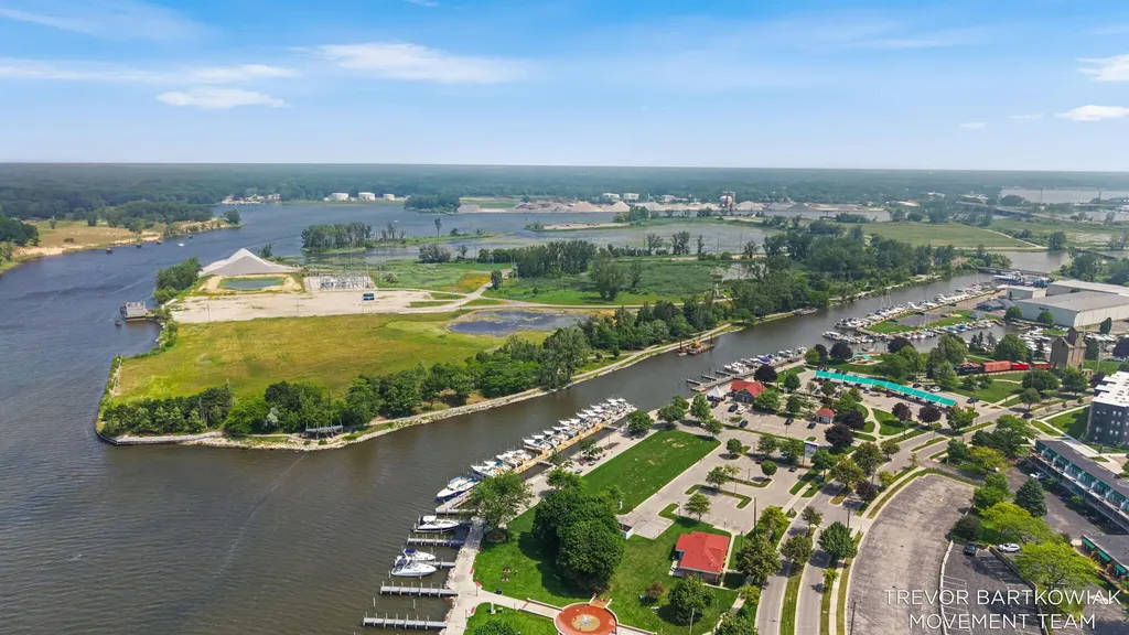 110 N Harbor Drive Grand Haven City MI 49417