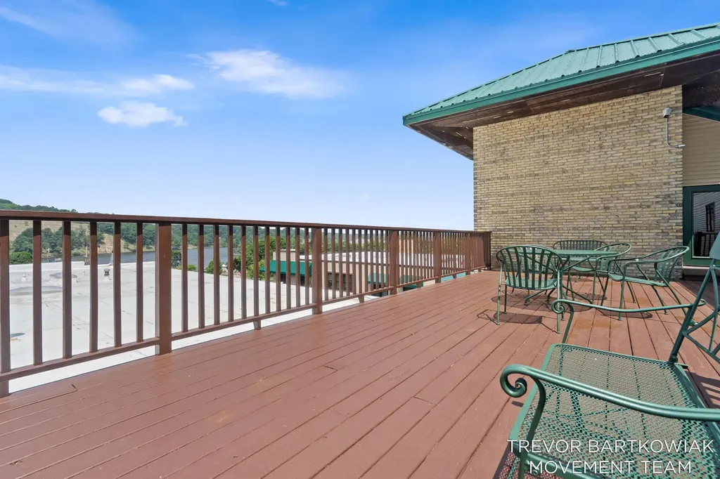 110 N Harbor Drive Grand Haven City MI 49417