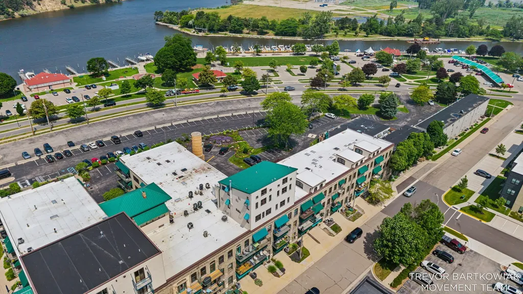 110 N Harbor Drive Grand Haven City MI 49417
