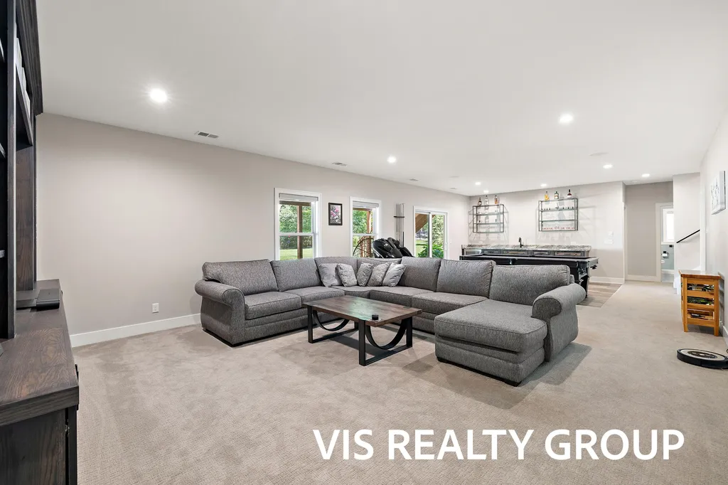 6286 Eaglewood Drive Blendon Township MI 49426