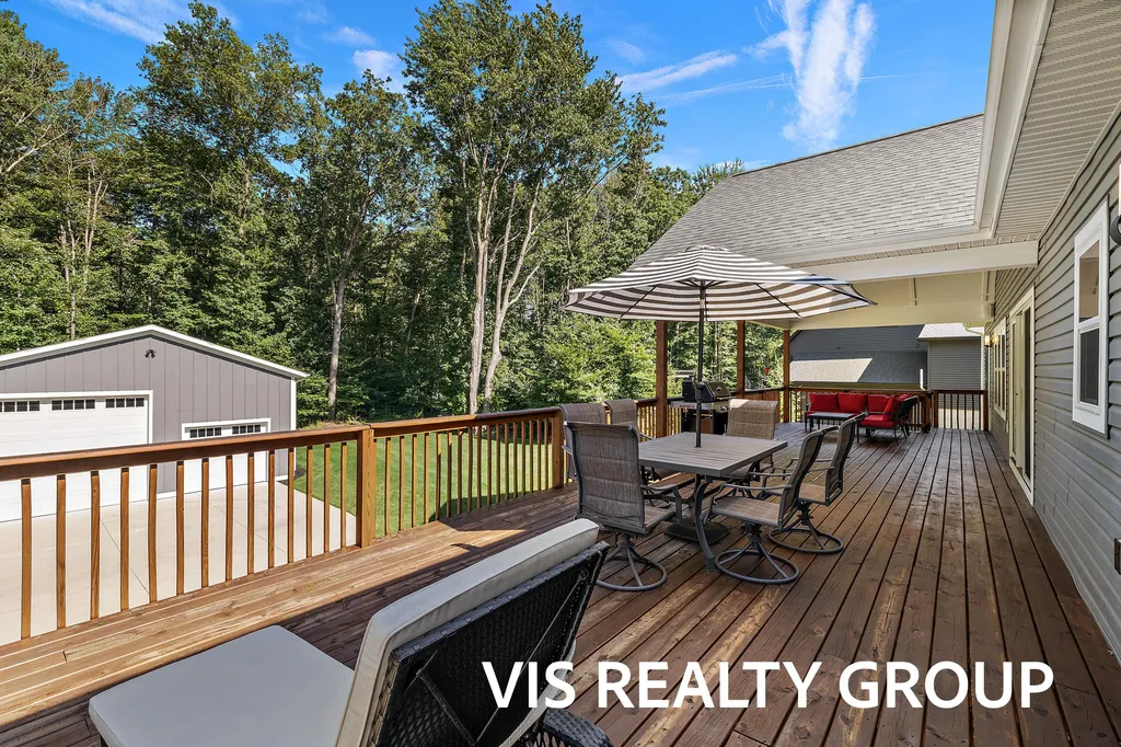 6286 Eaglewood Drive Blendon Township MI 49426