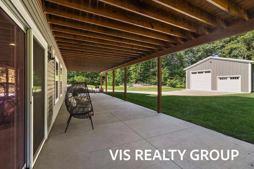 6286 Eaglewood Drive Blendon Township MI 49426