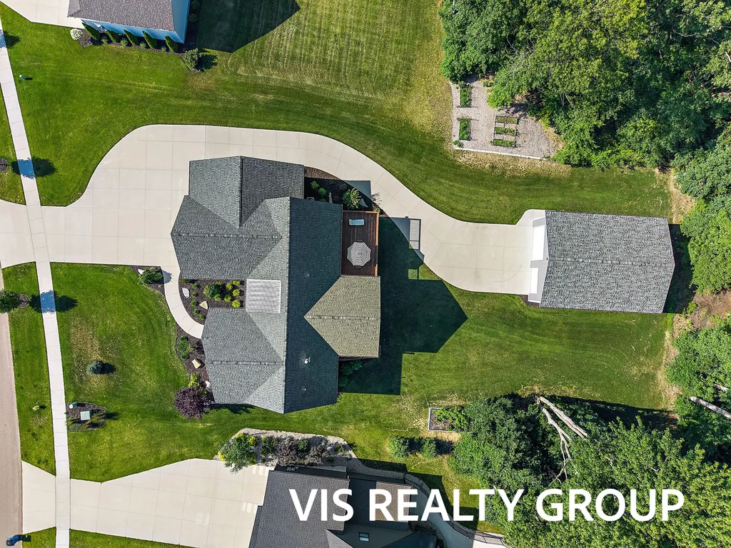 6286 Eaglewood Drive Blendon Township MI 49426