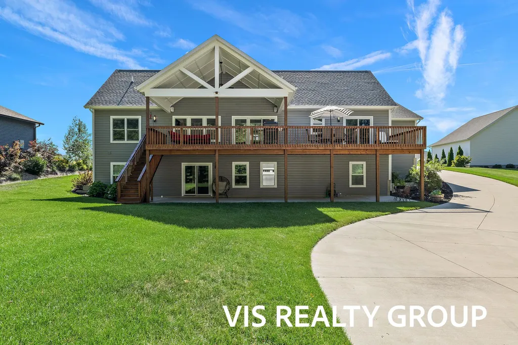 6286 Eaglewood Drive Blendon Township MI 49426