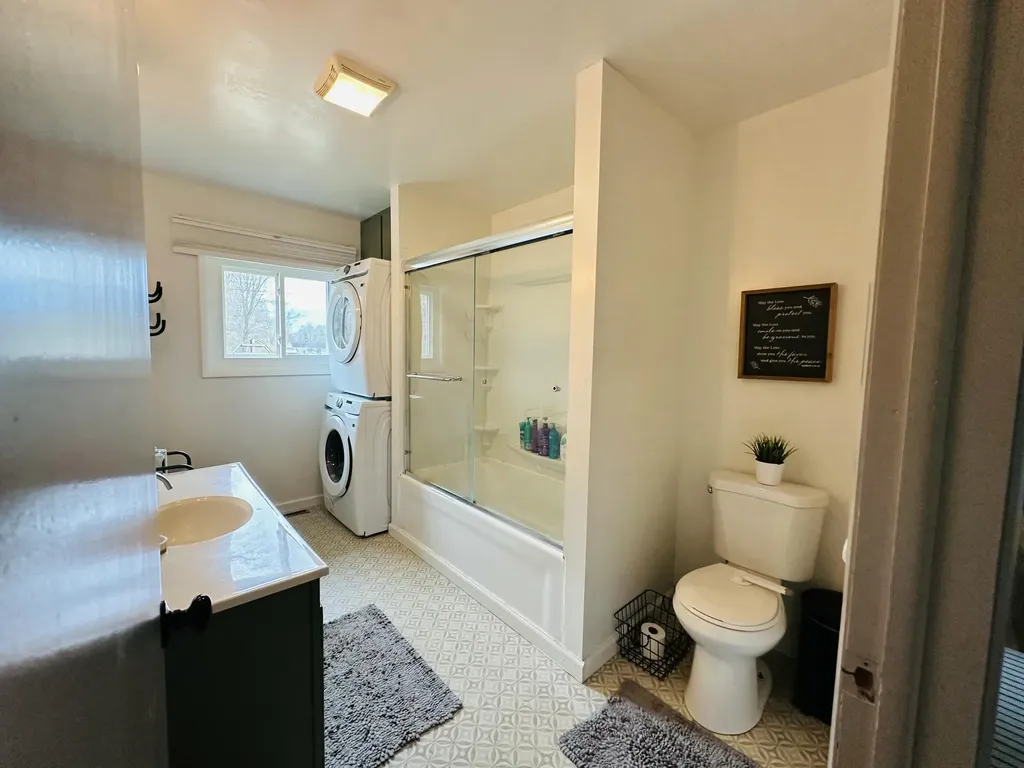 315 Pam Drive Oronoko Charter Township MI 49103