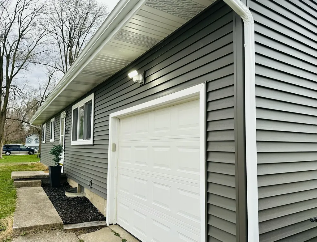 315 Pam Drive Oronoko Charter Township MI 49103
