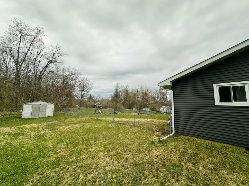 315 Pam Drive Oronoko Charter Township MI 49103