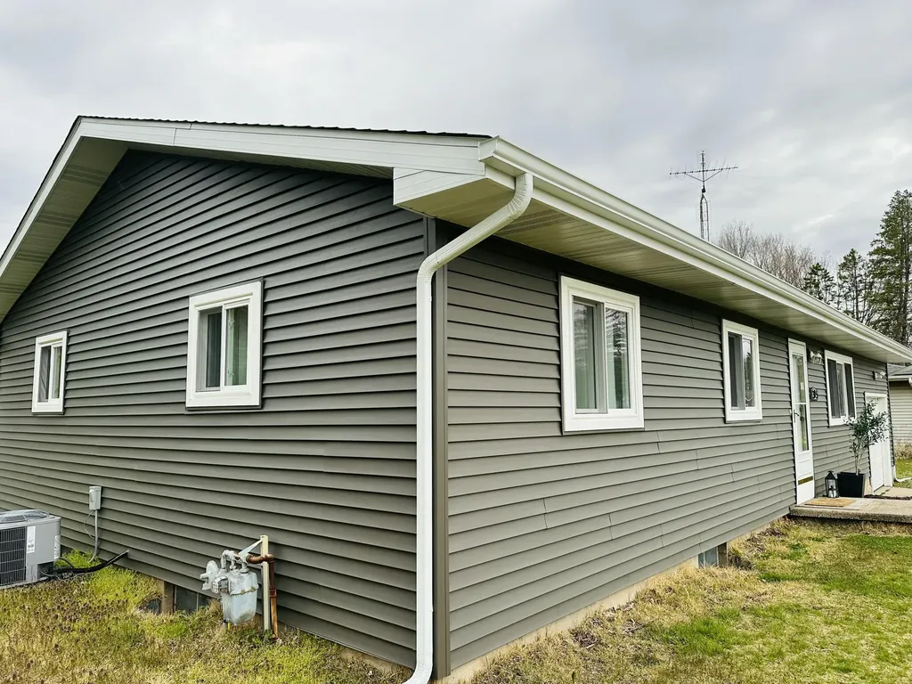 315 Pam Drive Oronoko Charter Township MI 49103