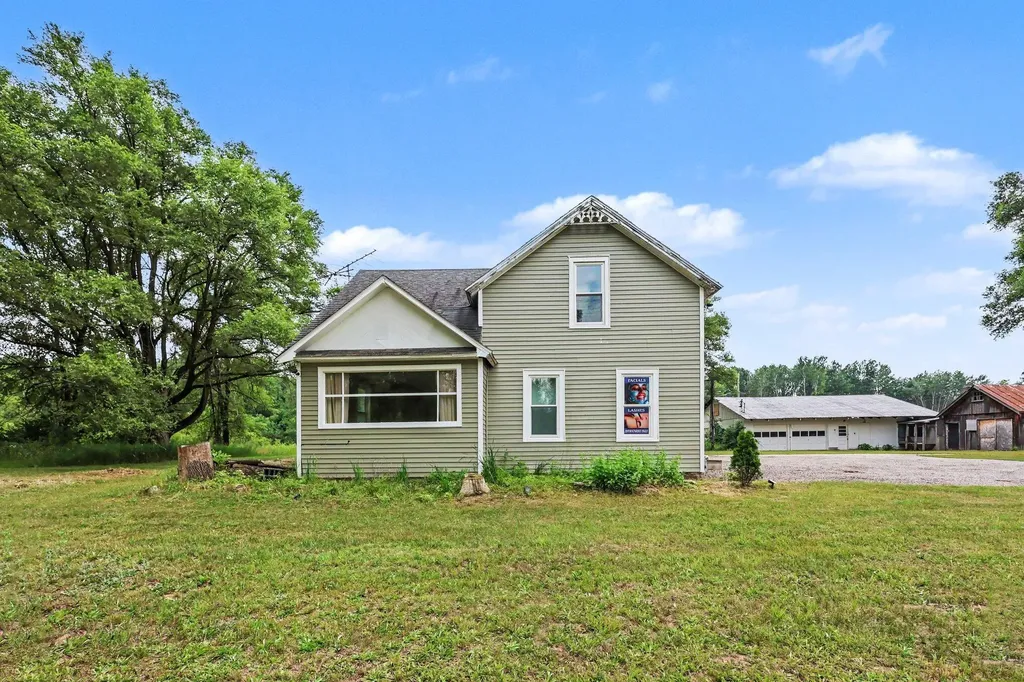 20449 W Howard City-edmore Reynolds Township MI 49329