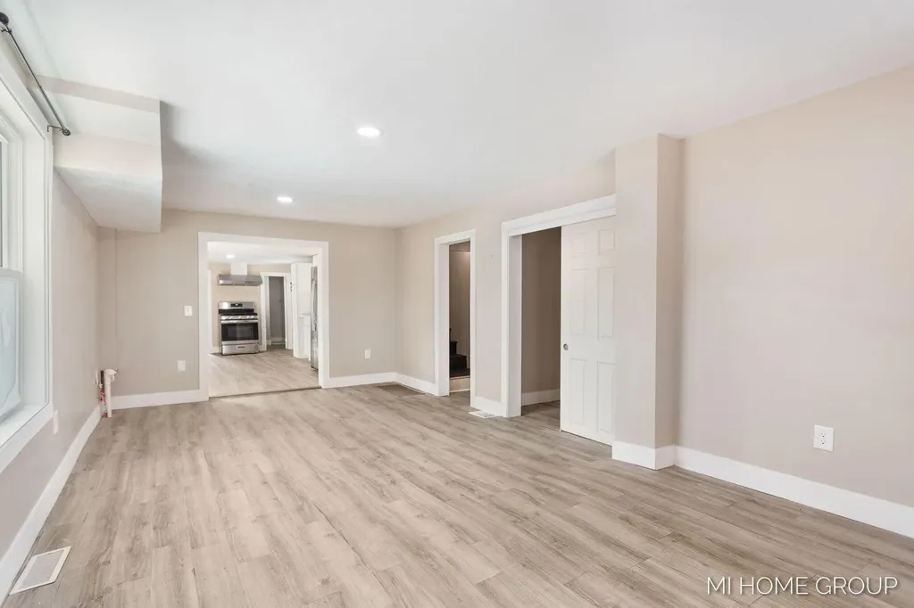 20449 W Howard City-edmore Reynolds Township MI 49329