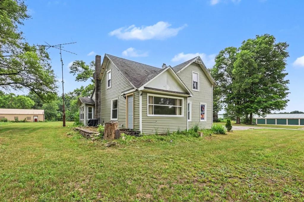 20449 W Howard City-edmore Reynolds Township MI 49329