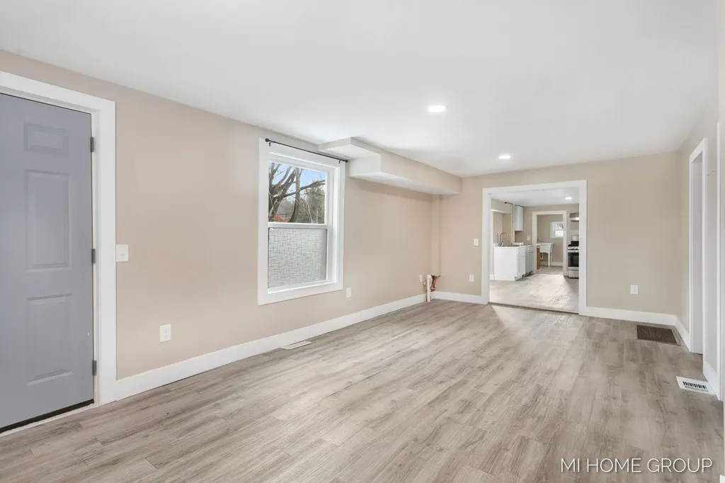 20449 W Howard City-edmore Reynolds Township MI 49329