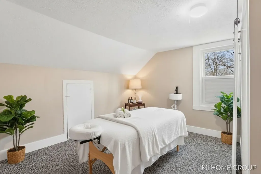20449 W Howard City-edmore Reynolds Township MI 49329