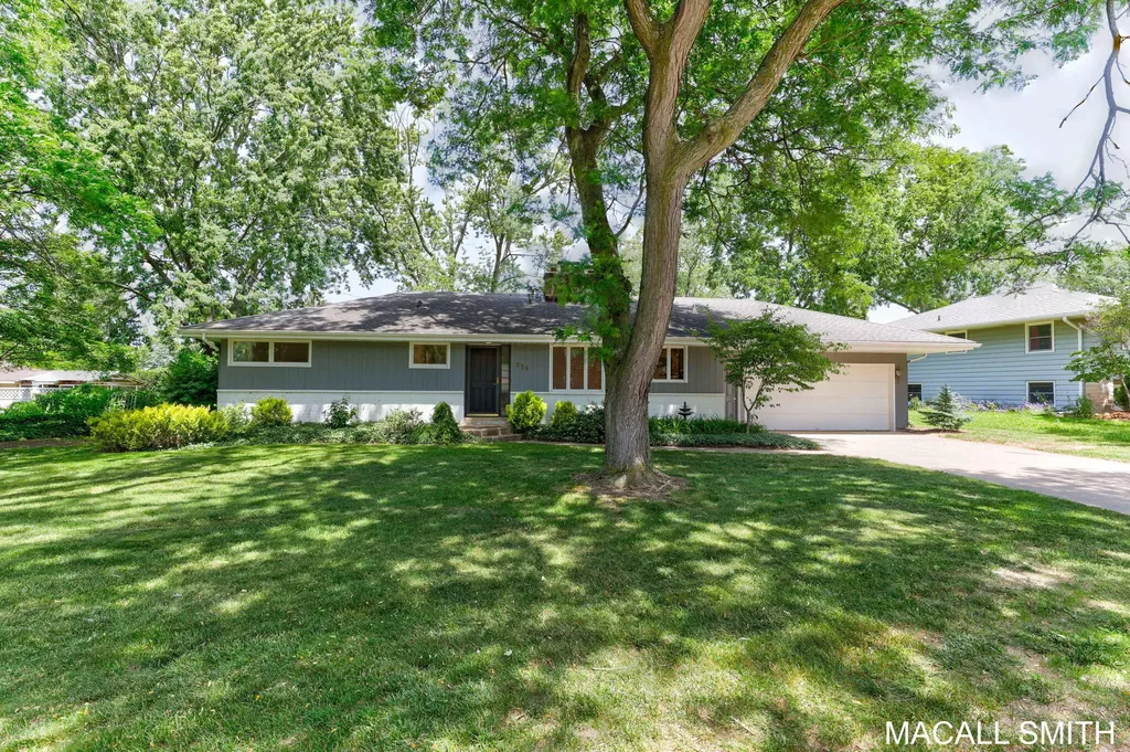 339 Wildwood Drive Holland City MI 49423