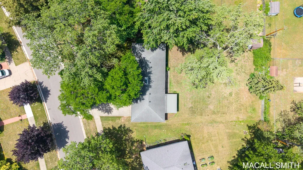339 Wildwood Drive Holland City MI 49423