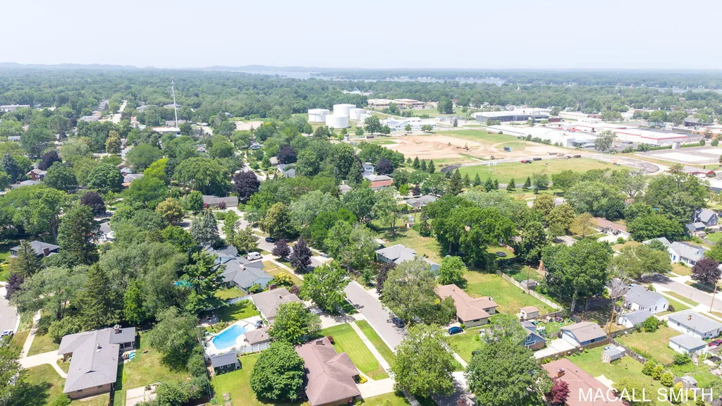 339 Wildwood Drive Holland City MI 49423