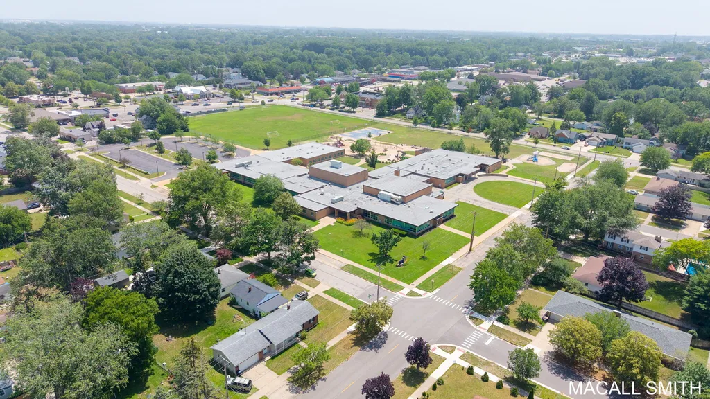339 Wildwood Drive Holland City MI 49423