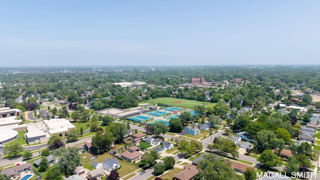 339 Wildwood Drive Holland City MI 49423