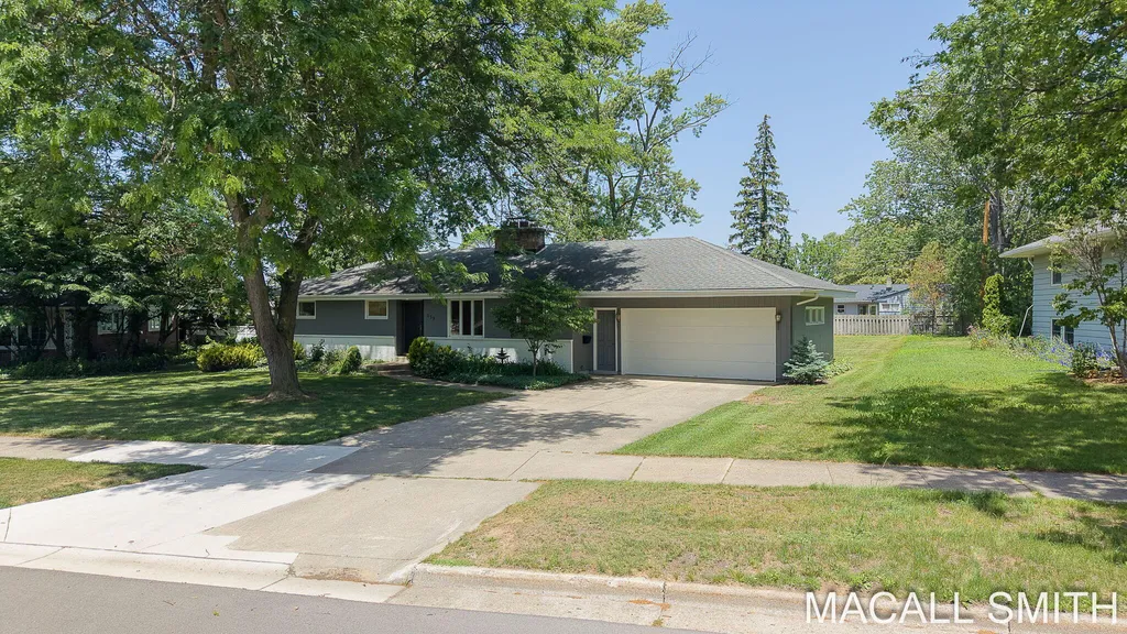 339 Wildwood Drive Holland City MI 49423