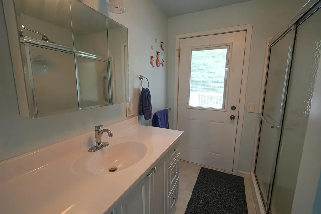 9411 Maple Hill Road Reynolds Township MI 49329