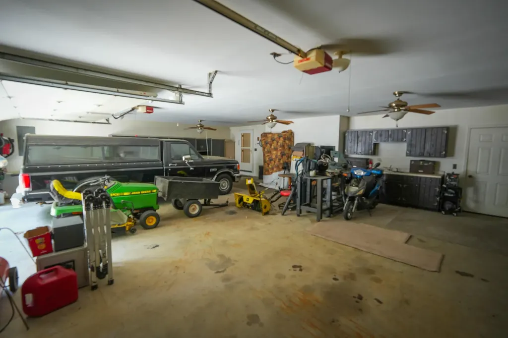 9411 Maple Hill Road Reynolds Township MI 49329