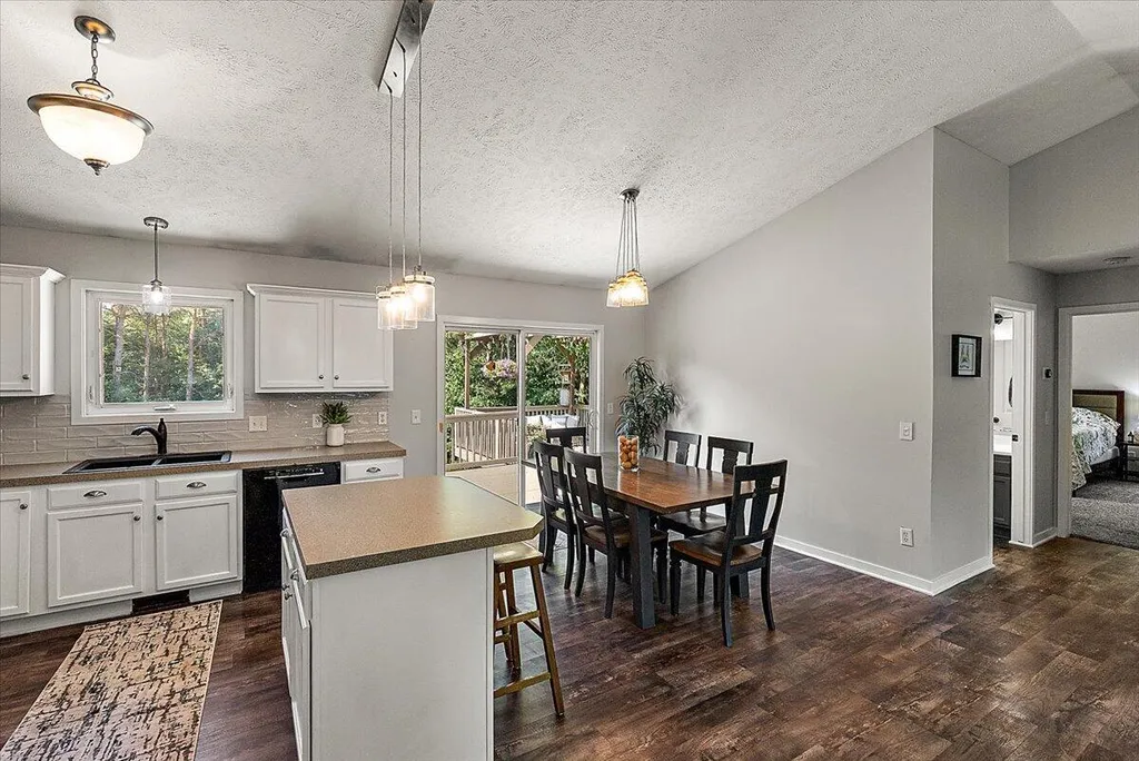6473 Pine Point Court Polkton Charter Township MI 49404