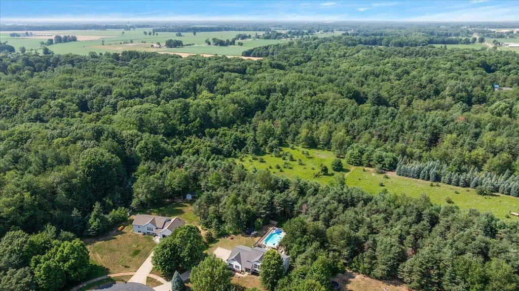 6473 Pine Point Court Polkton Charter Township MI 49404