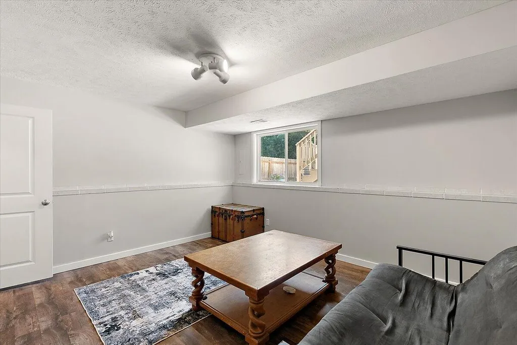 6473 Pine Point Court Polkton Charter Township MI 49404