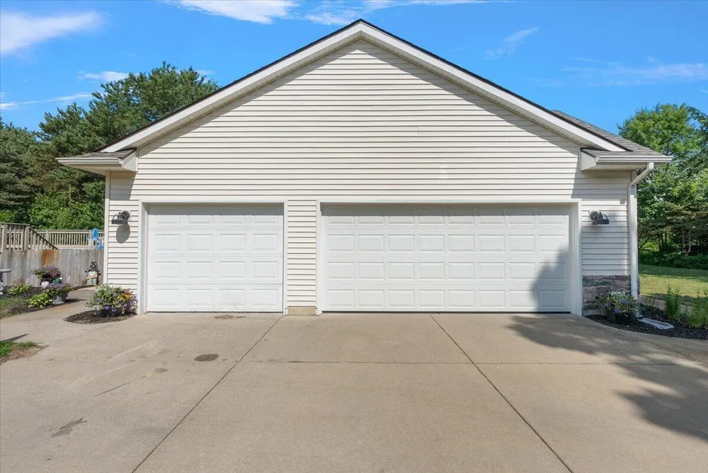 6473 Pine Point Court Polkton Charter Township MI 49404
