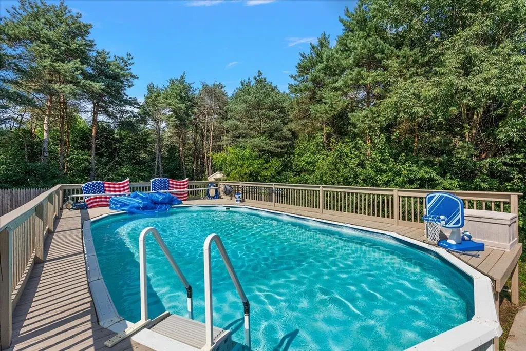 6473 Pine Point Court Polkton Charter Township MI 49404