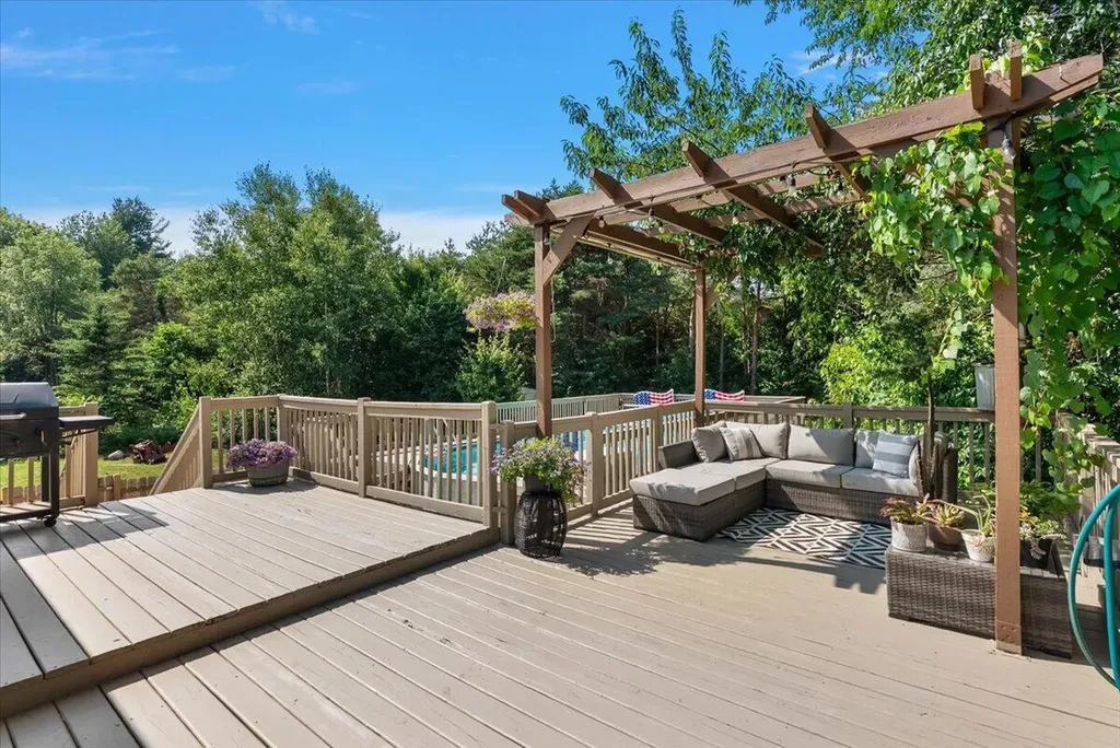 6473 Pine Point Court Polkton Charter Township MI 49404
