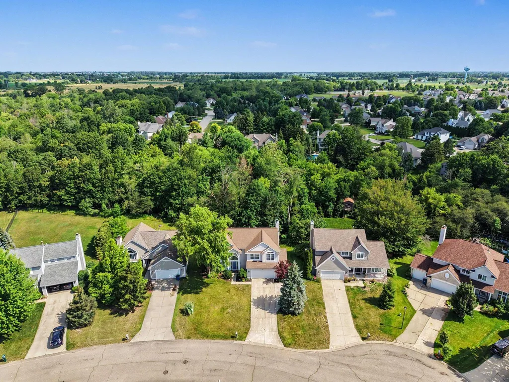 10719 Wood Ridge Drive Holland Charter Township MI 49464