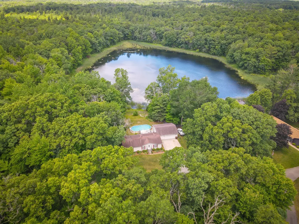 9339 Maple Hill Road Reynolds Township MI 49329