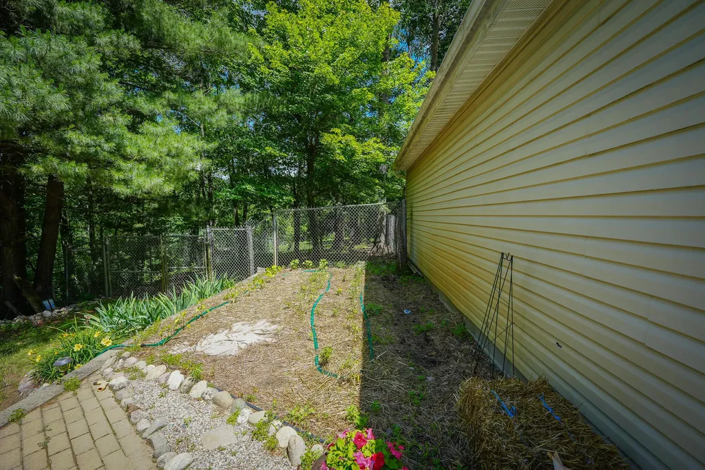 9339 Maple Hill Road Reynolds Township MI 49329