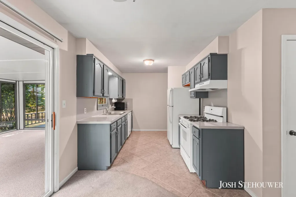 3776 Golf Circle Court Salem Township MI 49323