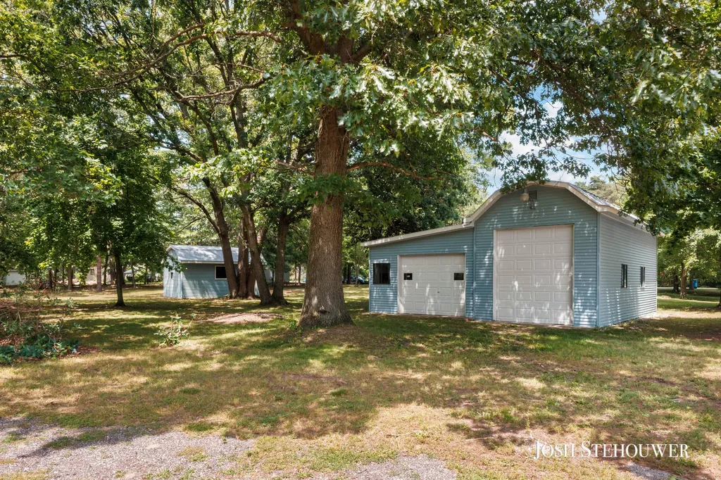 3776 Golf Circle Court Salem Township MI 49323
