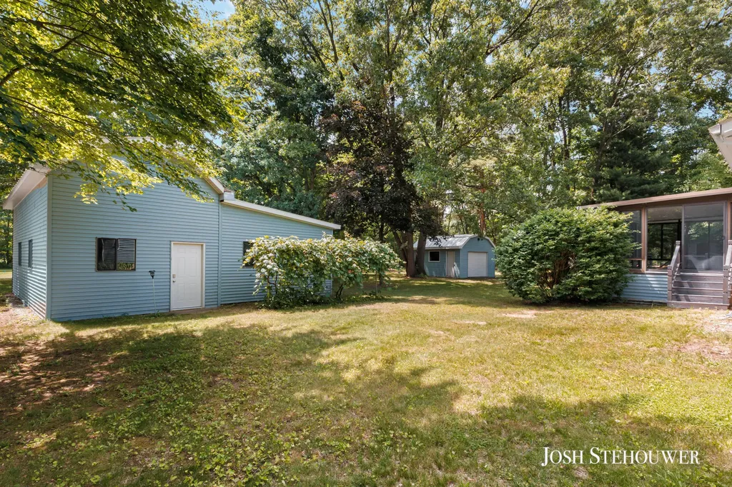3776 Golf Circle Court Salem Township MI 49323