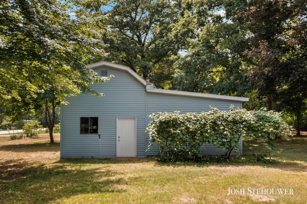 3776 Golf Circle Court Salem Township MI 49323