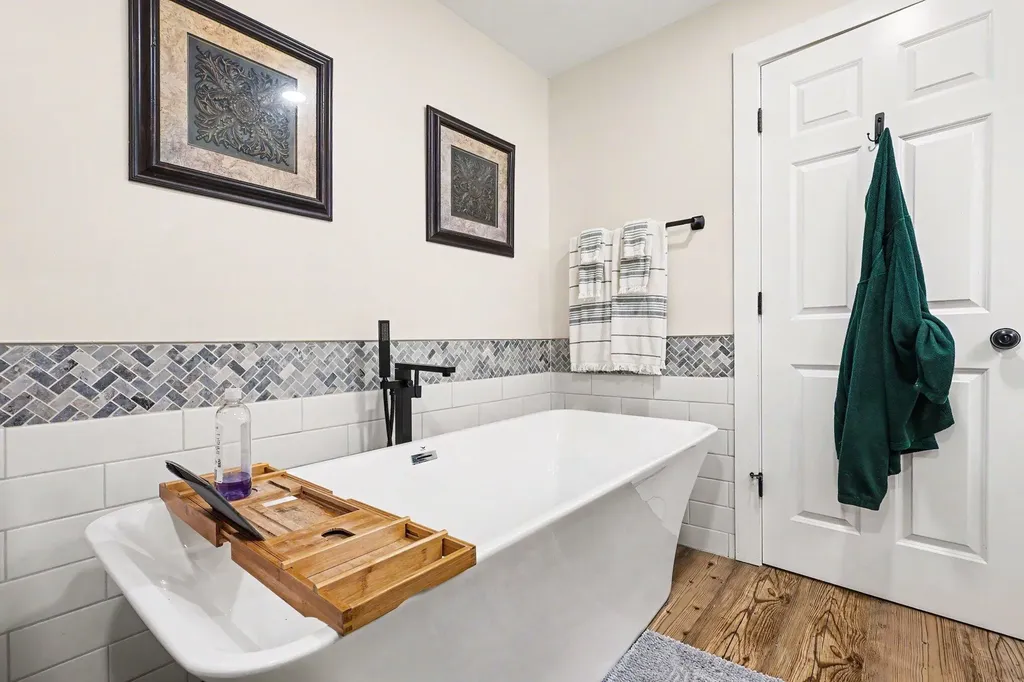 2932 S Maple Island Road Sullivan Township MI 49451