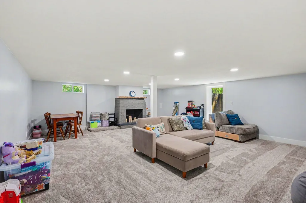 2932 S Maple Island Road Sullivan Township MI 49451
