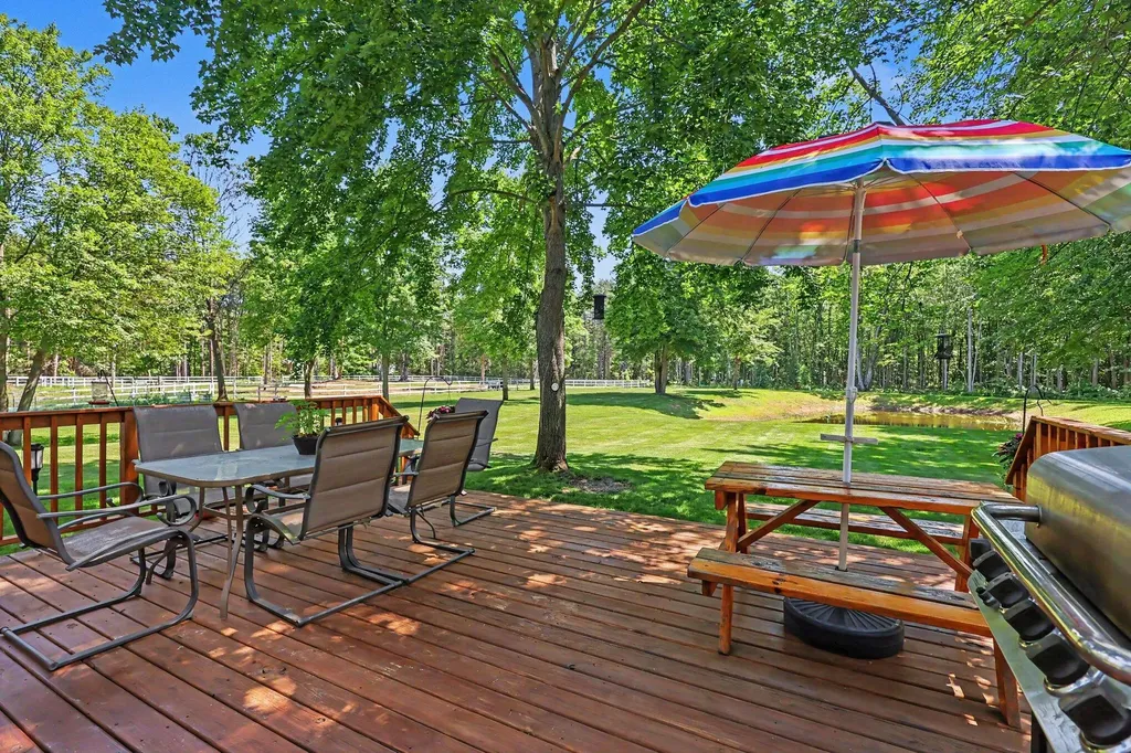 2932 S Maple Island Road Sullivan Township MI 49451
