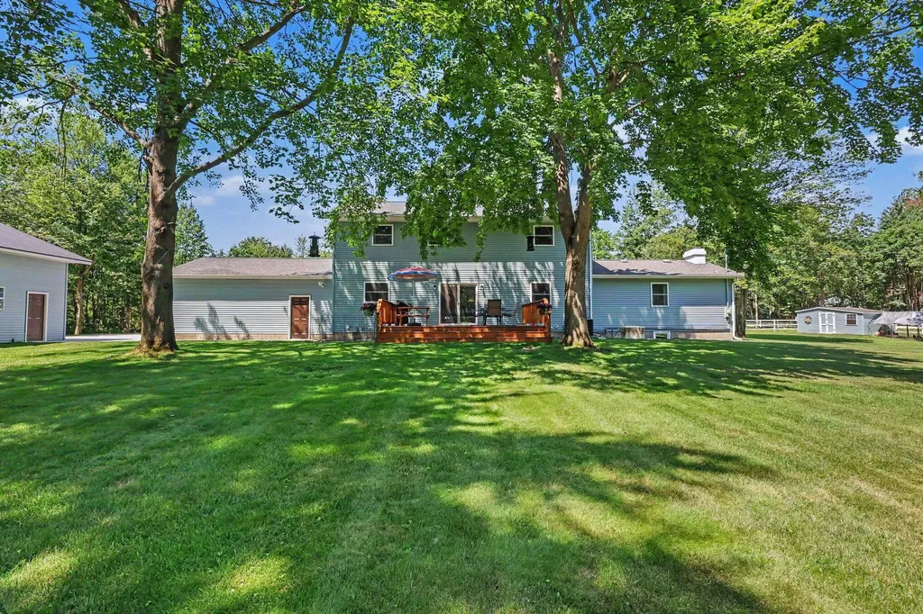 2932 S Maple Island Road Sullivan Township MI 49451