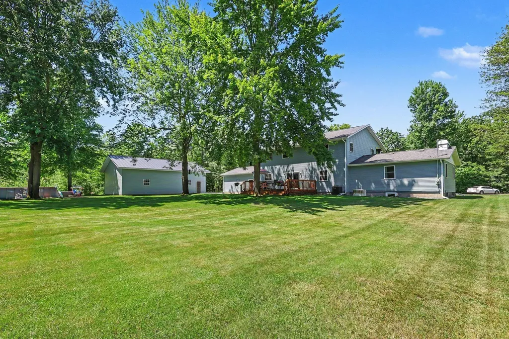 2932 S Maple Island Road Sullivan Township MI 49451