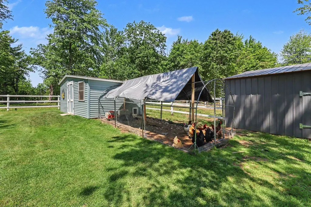 2932 S Maple Island Road Sullivan Township MI 49451