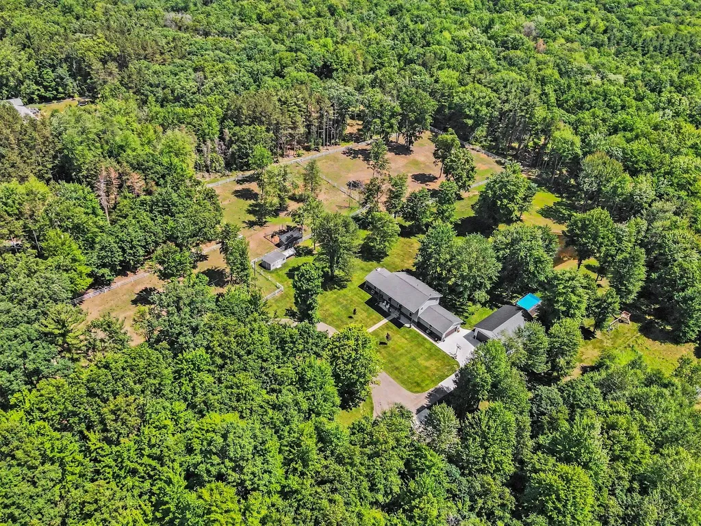 2932 S Maple Island Road Sullivan Township MI 49451