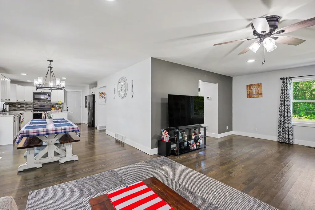 2932 S Maple Island Road Sullivan Township MI 49451