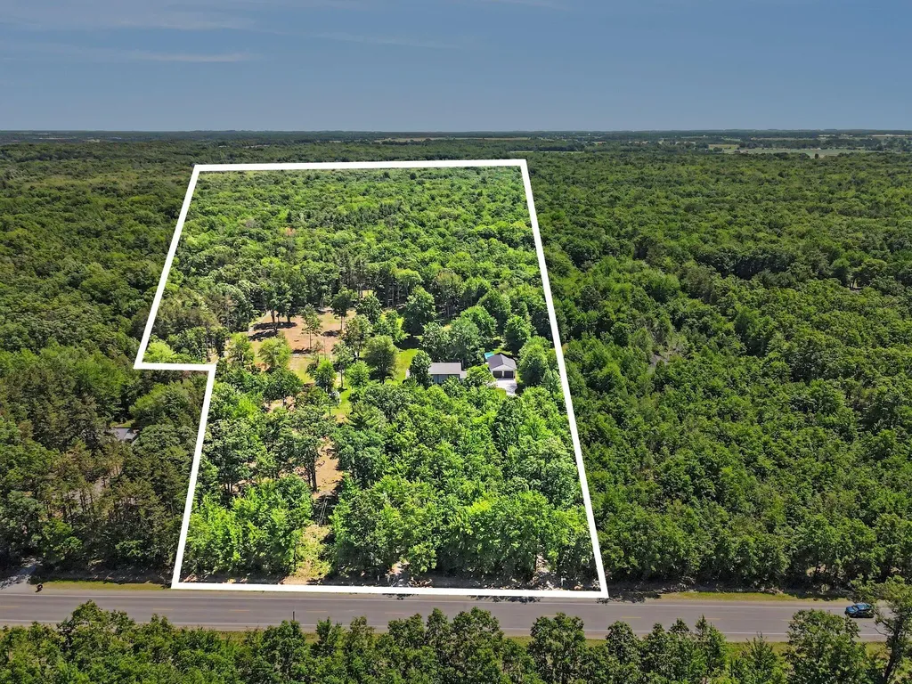 2932 S Maple Island Road Sullivan Township MI 49451