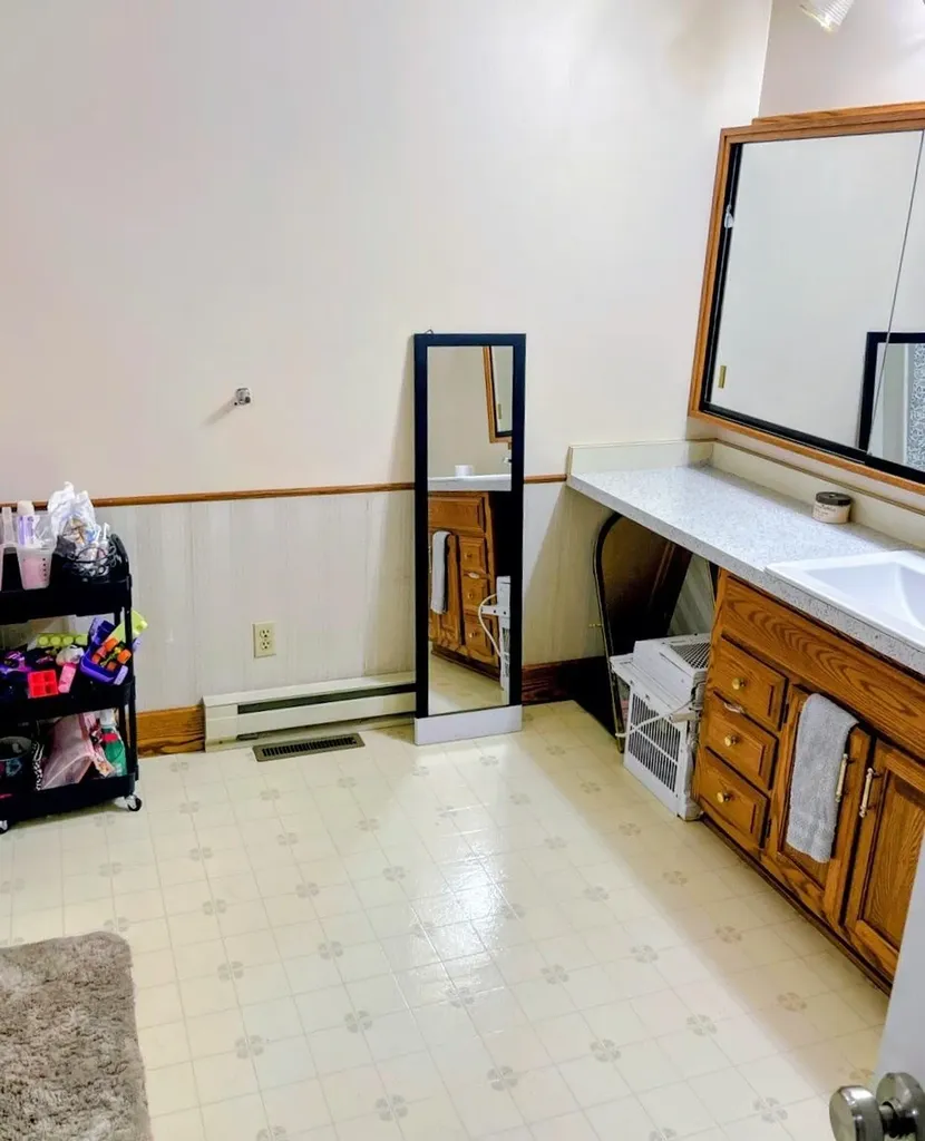 2311 E Glendora Road Buchanan Township MI 49107