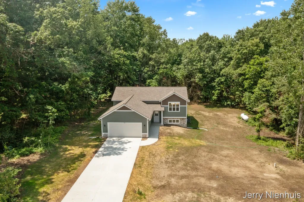 912 Blueberry Pine Court Cheshire Township MI 49010