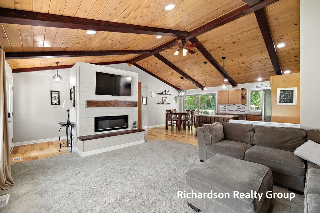 15317 Vintage Avenue Grand Haven Charter Township MI 49417